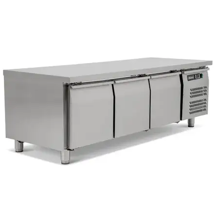 Blizzard SNC3 Triple Door Low Height Snack Counter